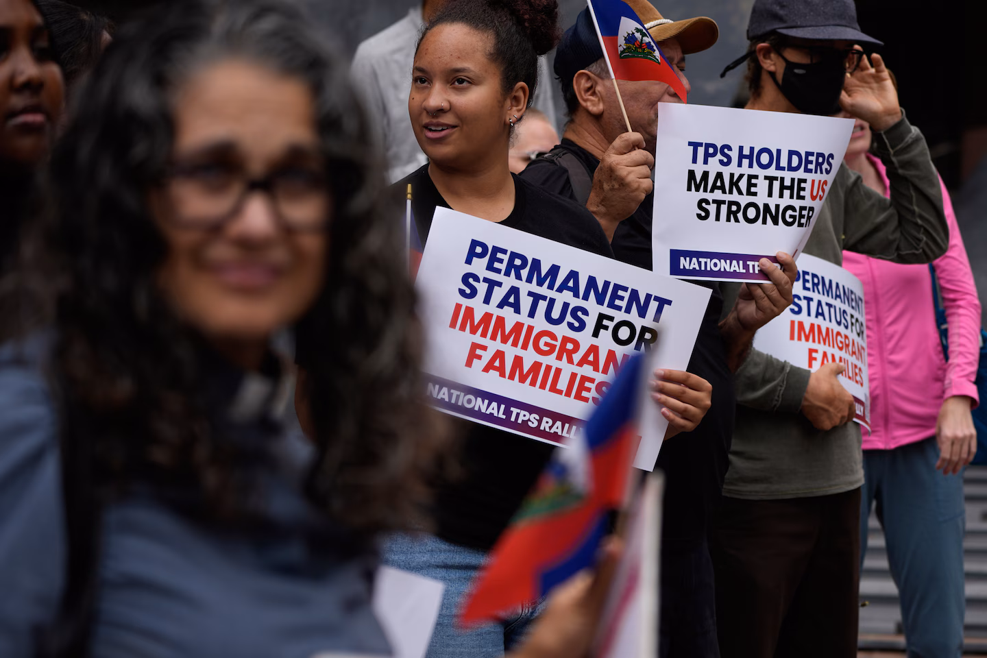 U.S. Extends Work Permits for Immigrants with TPS Hours Before Expiration